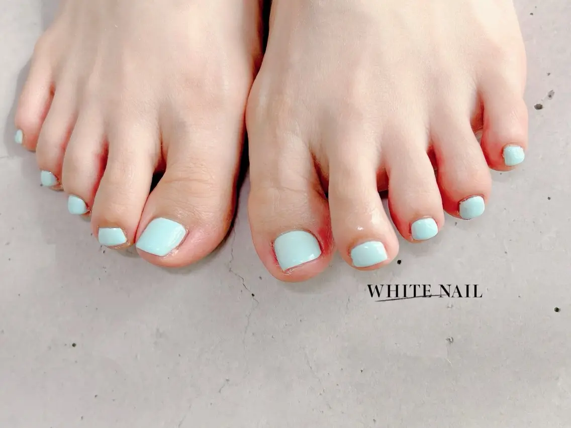 ネイル ワンカラーネイル フットネイル WHITE NAIL ホワイトネイルのネイルデザイン