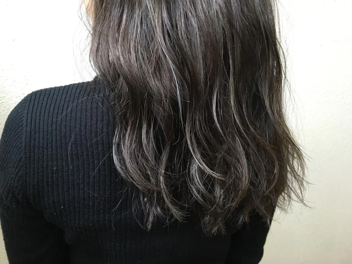 ロング カラー ハイライトカラー ハイライト 半個室女性salon 🩰Natsumiのヘアスタイル