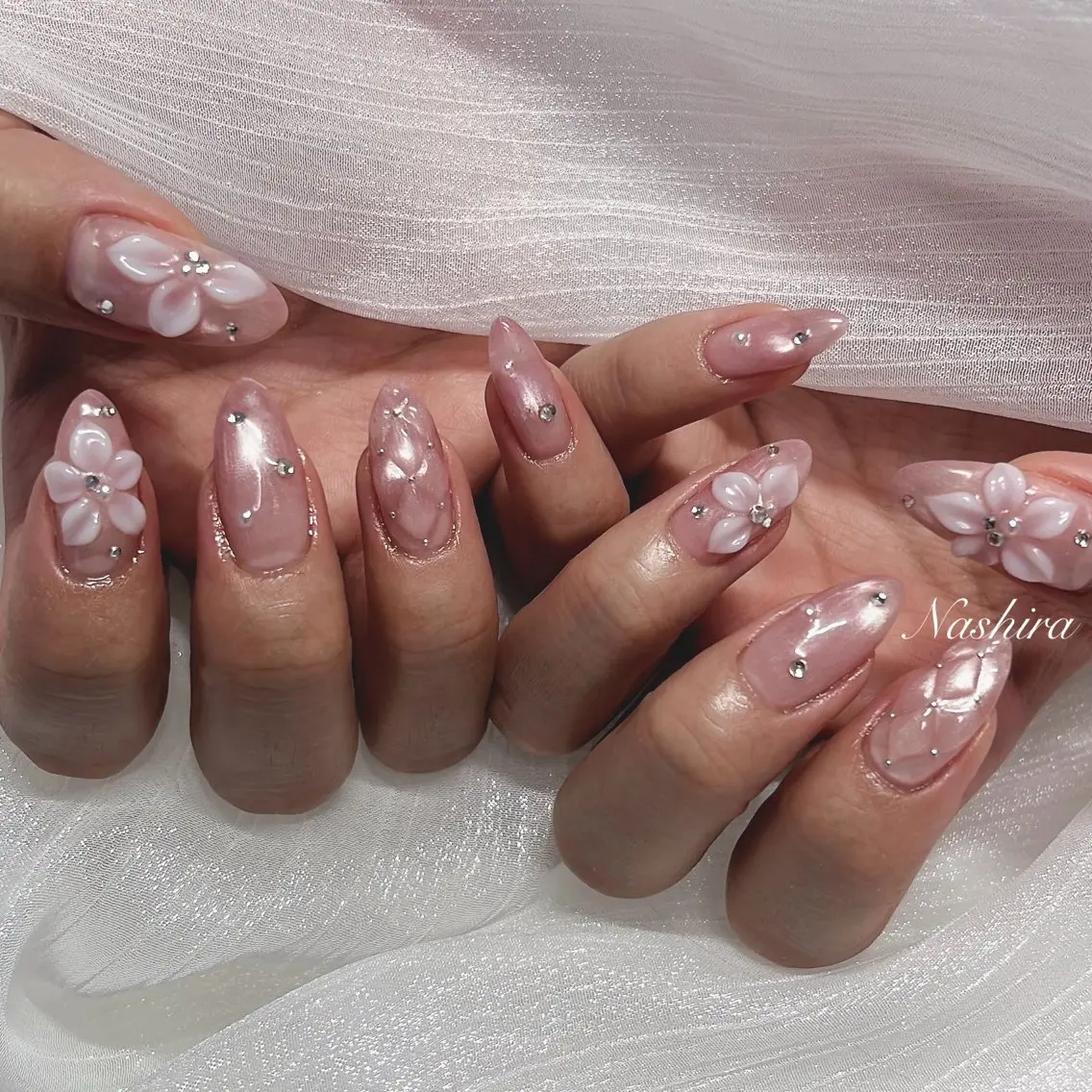 ネイル フラワーネイル Nashira moeのネイルデザイン