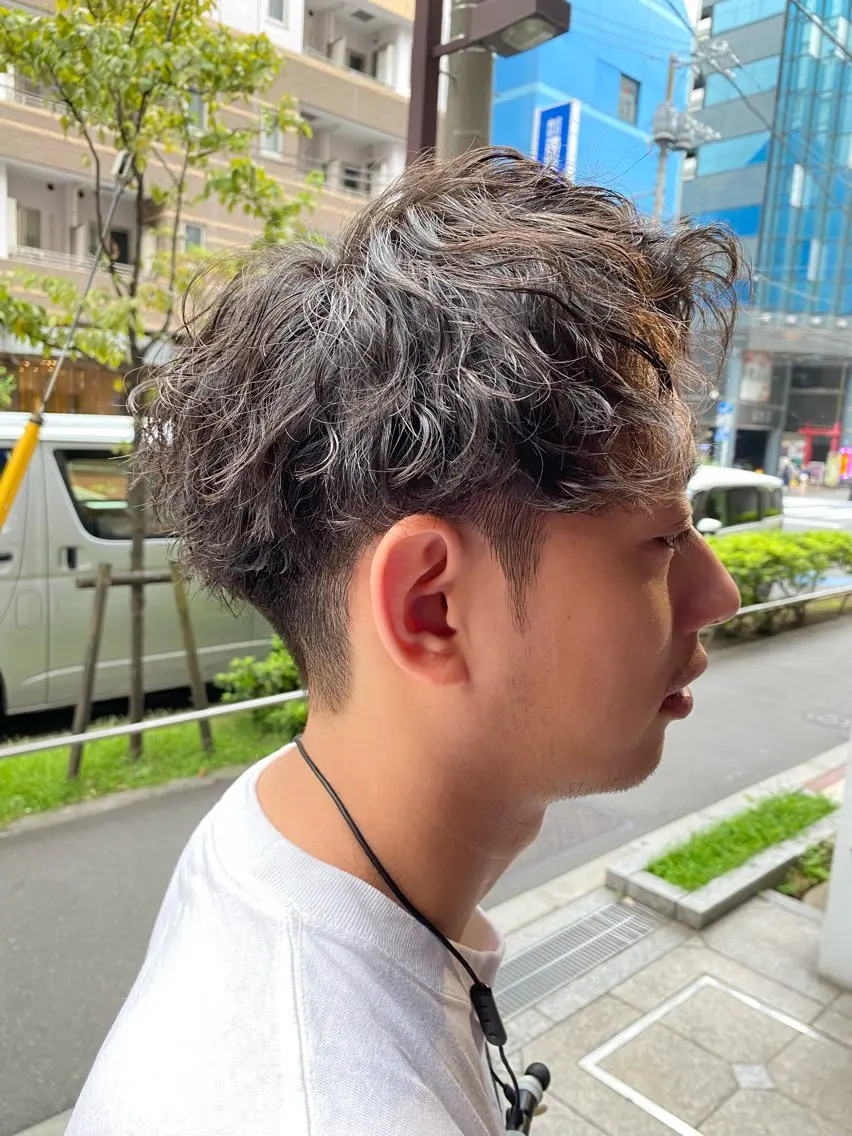 パーマ メンズ カット パーマ ✨デザインカラー✨ ✂️kouki✂️のヘアスタイル