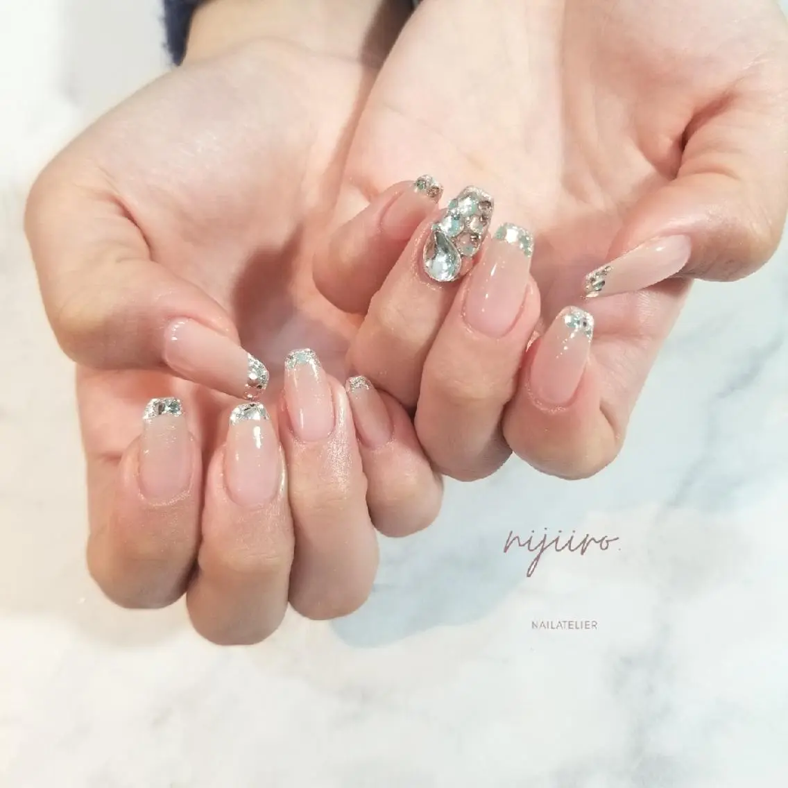 ネイル フレンチネイル ガラスフレンチ ハンドネイル nijiiro🌈 サトウのネイルデザイン