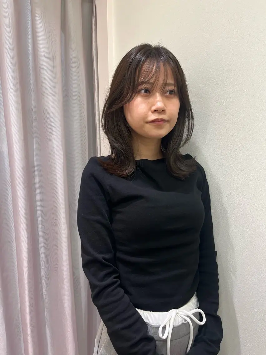 ミディアム カラー カット ヘアカラー トリートメント 松村 澪里のヘアスタイル