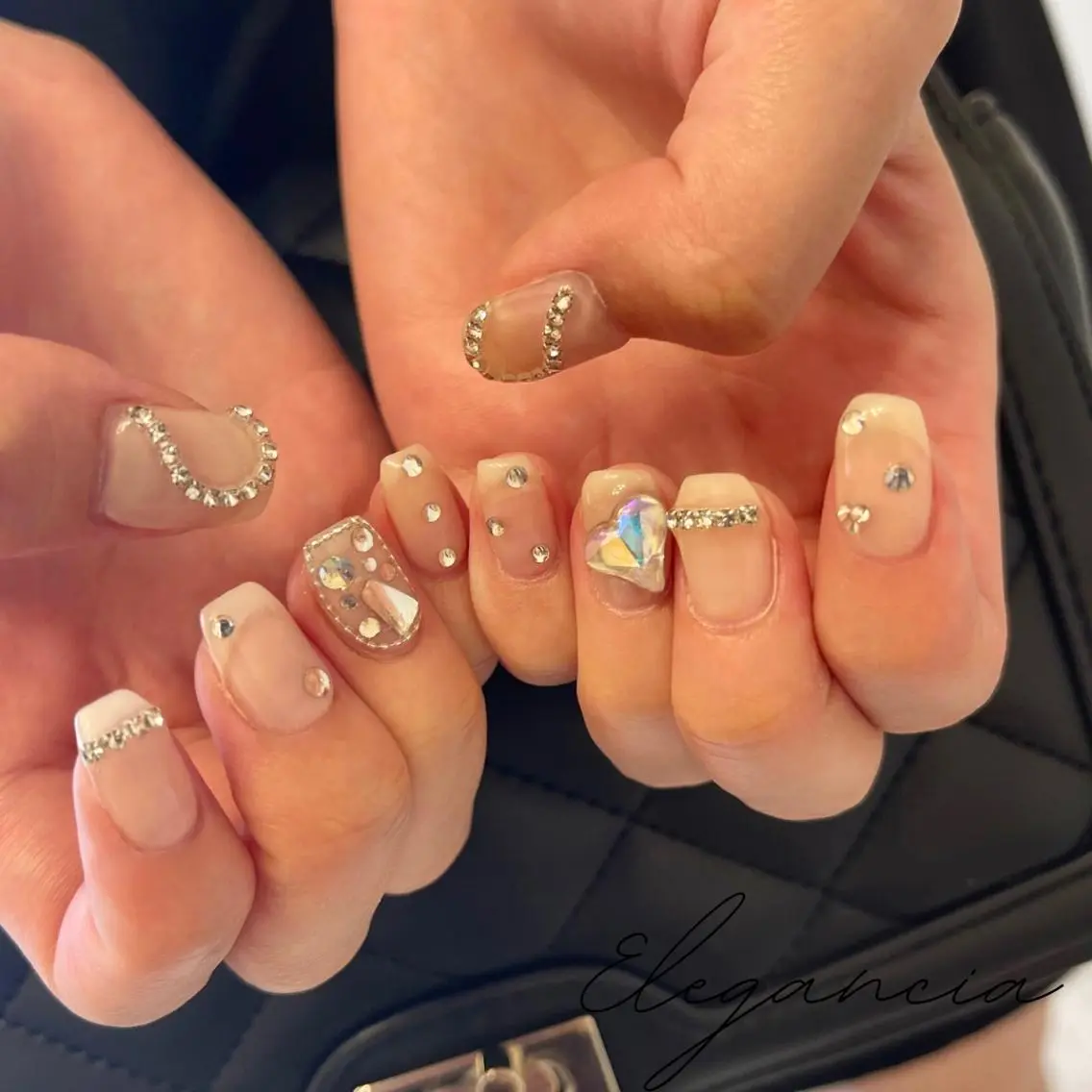 カラー ネイル Elegancia. Hiromiのネイルデザイン