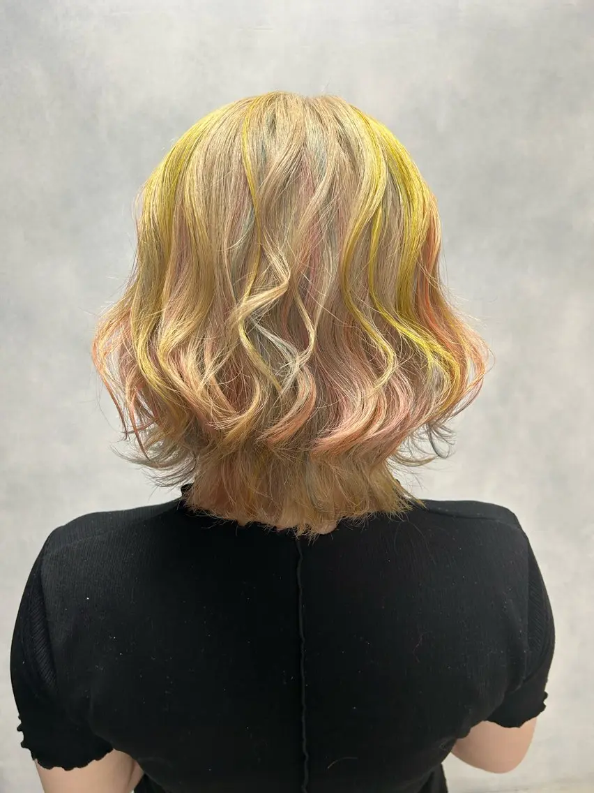 ミディアム カラー ヘアカラー トリートメント メンズ多数⚡ブリーチ 特化💚Acchonのヘアスタイル