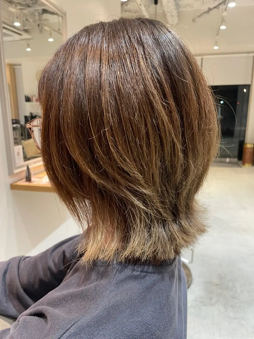 ミディアム くびれヘア レイヤーカット カット ✂️岡田 大夢のヘアスタイル