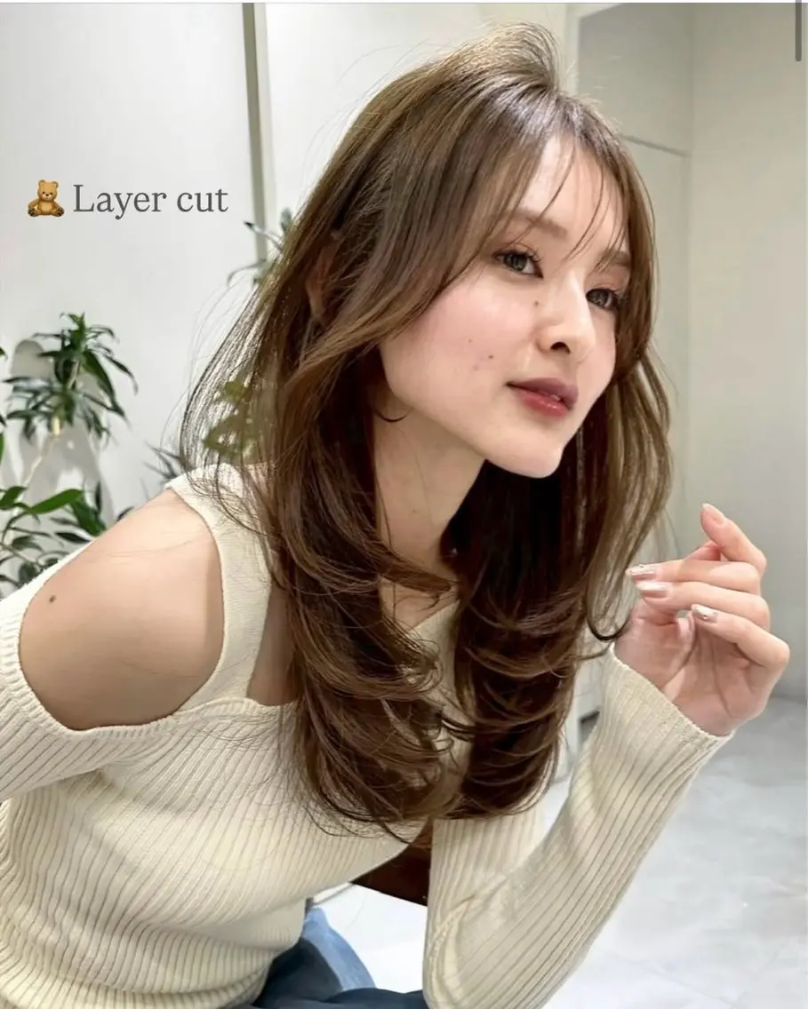 セミロング カラー 🎀 レイヤーカット カラー / 錦糸町のヘアスタイル