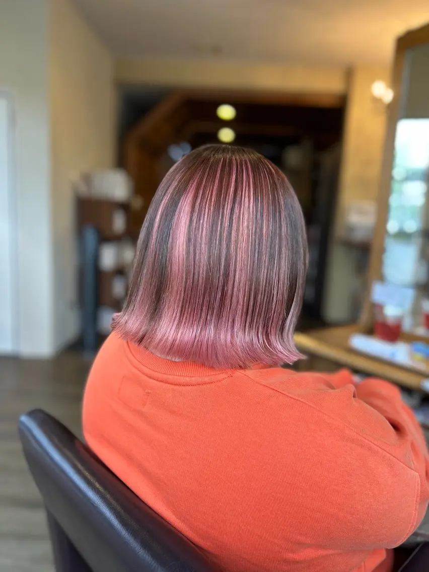 ミディアム カラー ピンクカラー カット ヘアカラー 井上 花音のヘアスタイル