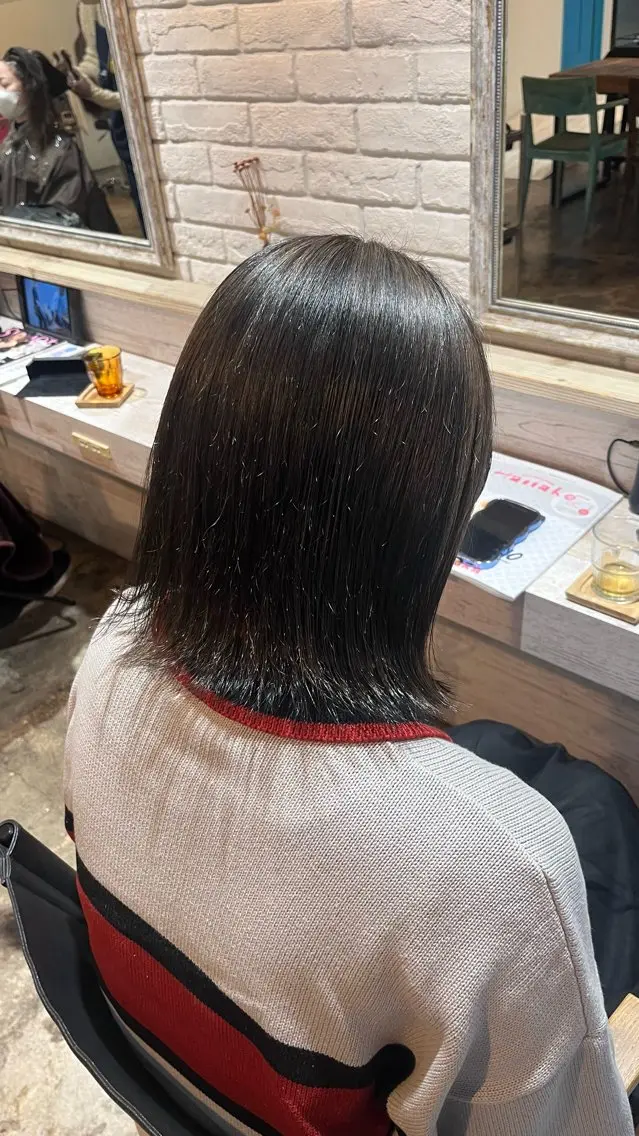 ミディアム カラー ブリーチ グレージュ カット ヘアカラー トリートメント 透明感カラー/パーマ 🌀アオノのヘアスタイル