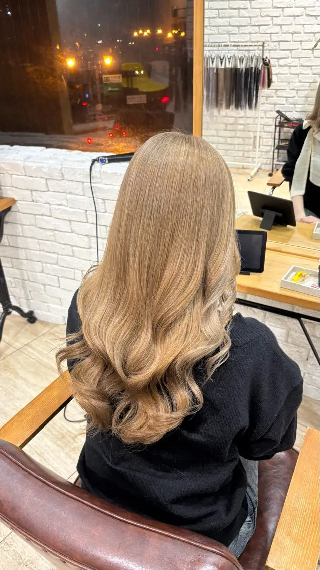 ロング belle / REIA🎀🩶のヘアスタイル