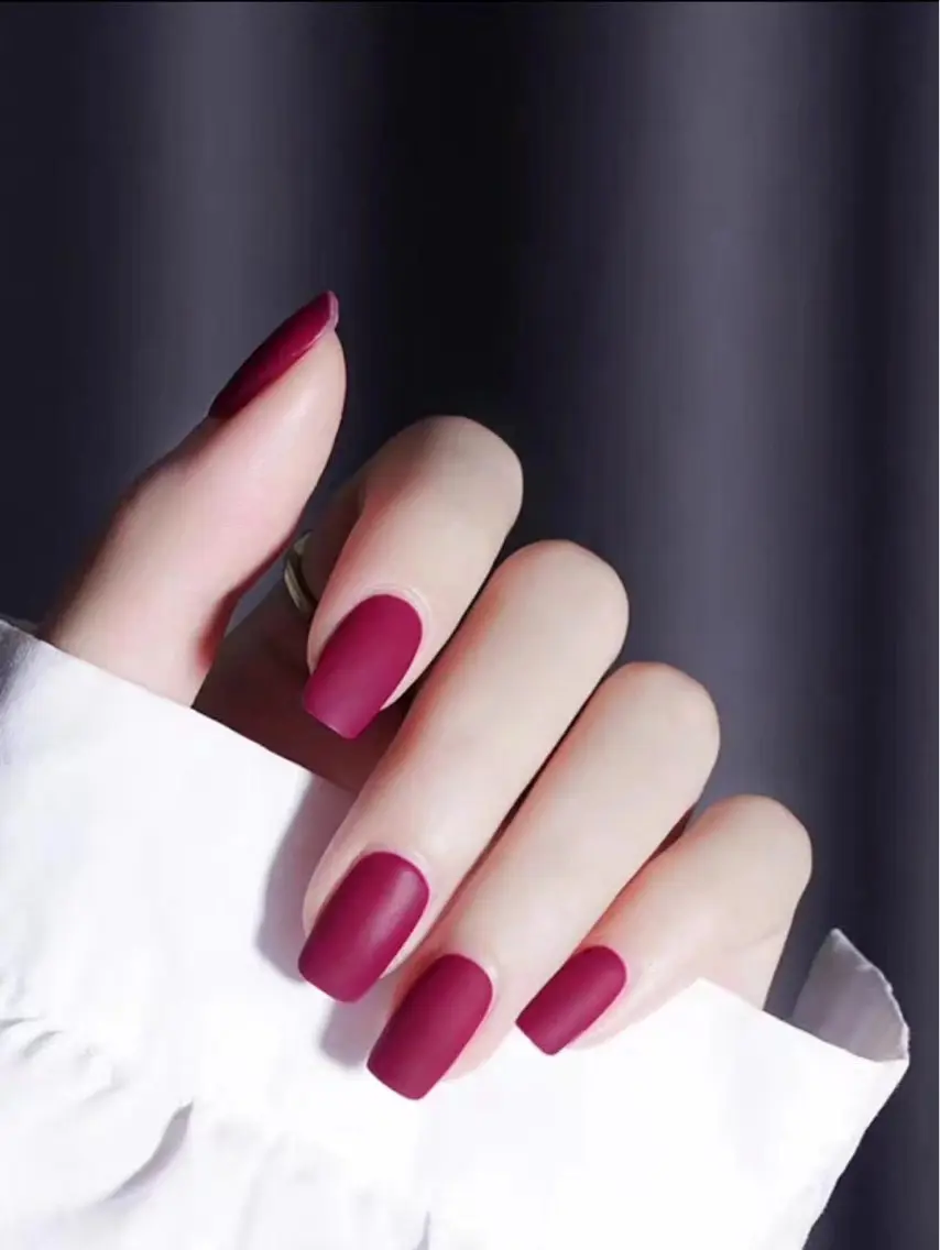 ネイル ハンドネイル フットネイル R.beauty サロンのネイルデザイン
