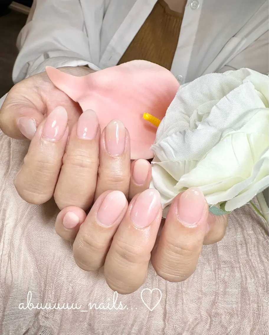 ネイル グラデーション オフィスネイル シンプルネイル abuuuuu nailsのネイルデザイン