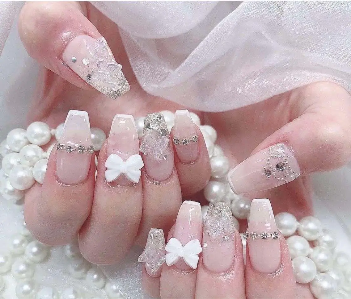 ネイル アートネイル 長さ出し ジェルネイル キラキラネイル マグネットネイル Lee Nails チップ長さだし専門店のネイルデザイン