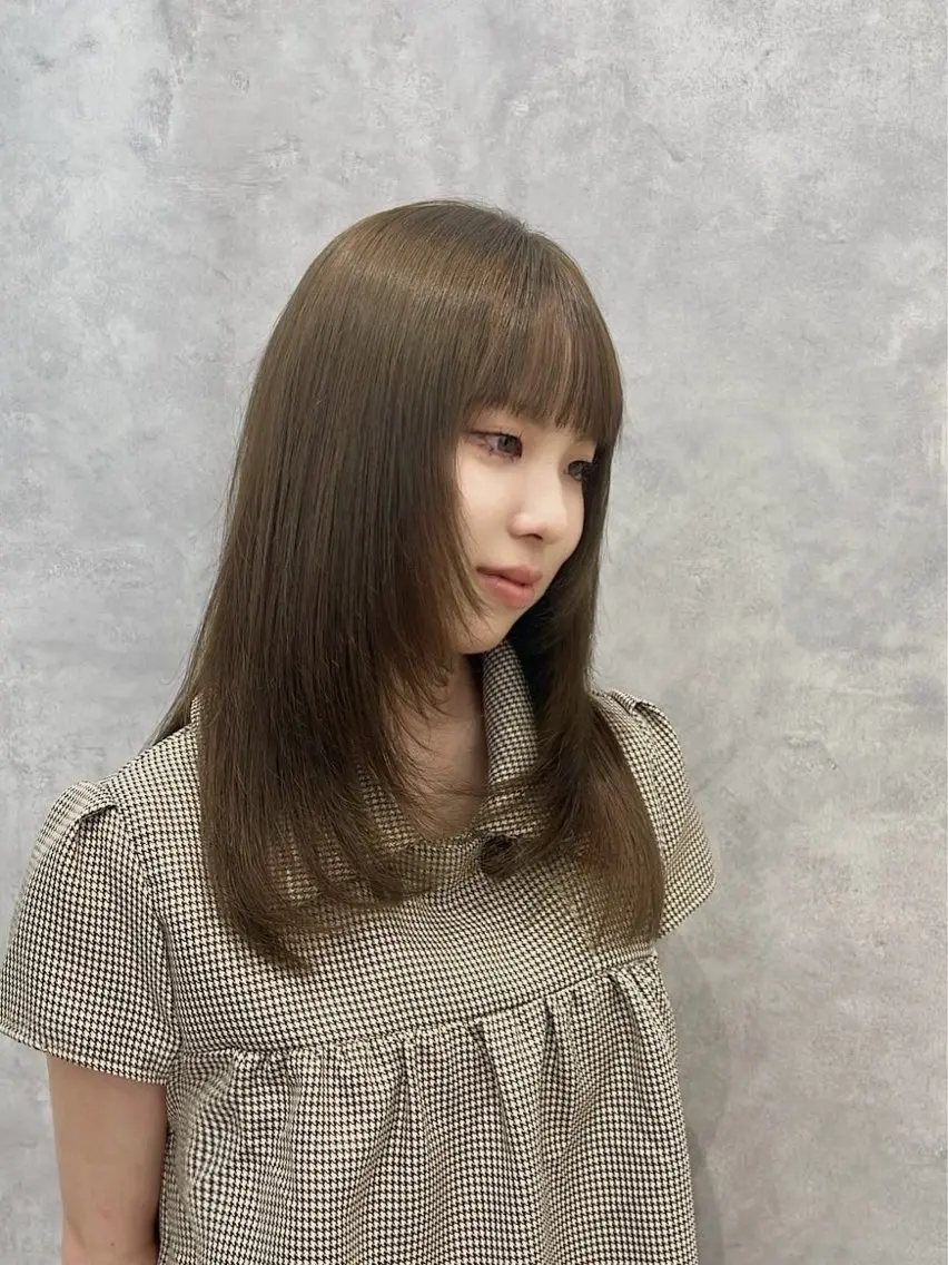 カラー ベージュカラー 透明感カラー オリーブベージュ MIYU 🎀 佐賀美容室のヘアスタイル