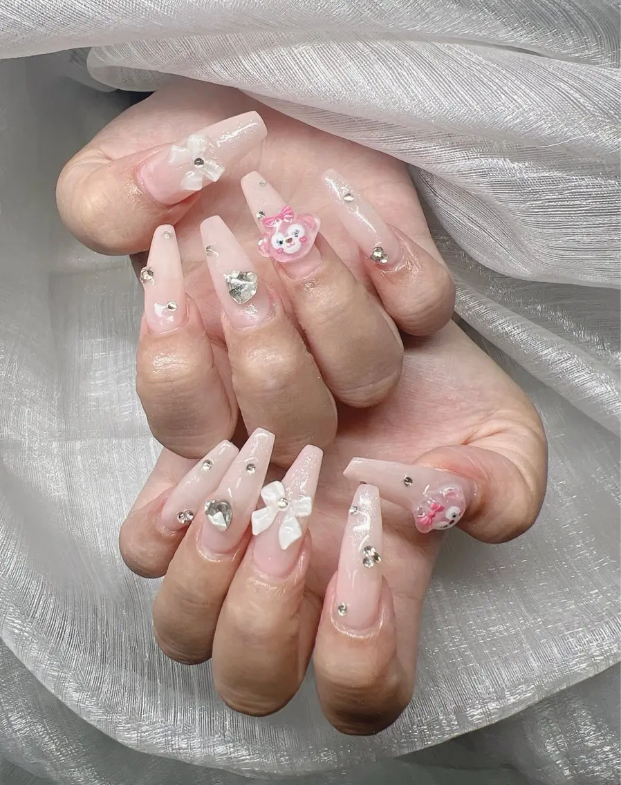 ネイル ハンドネイル Lee Nailsのネイルデザイン