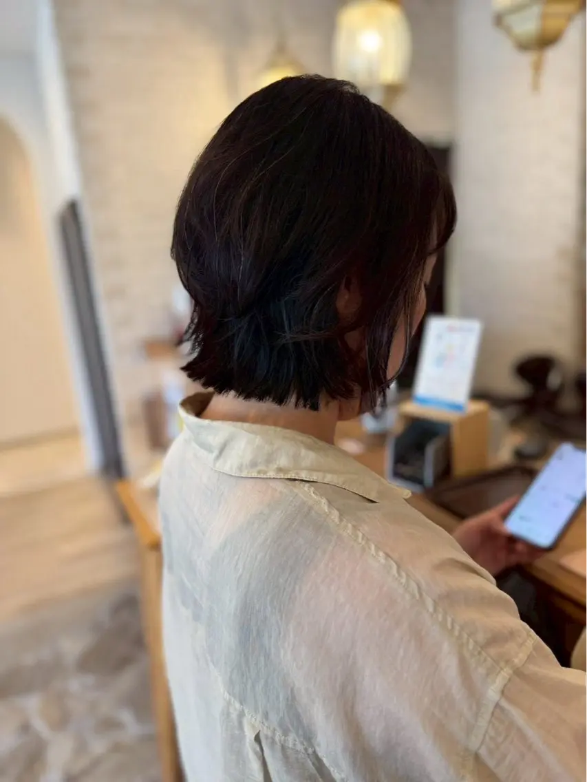 ミディアム ヘアカラー トリートメント ヘッドスパ 三輪 あおいのヘアスタイル