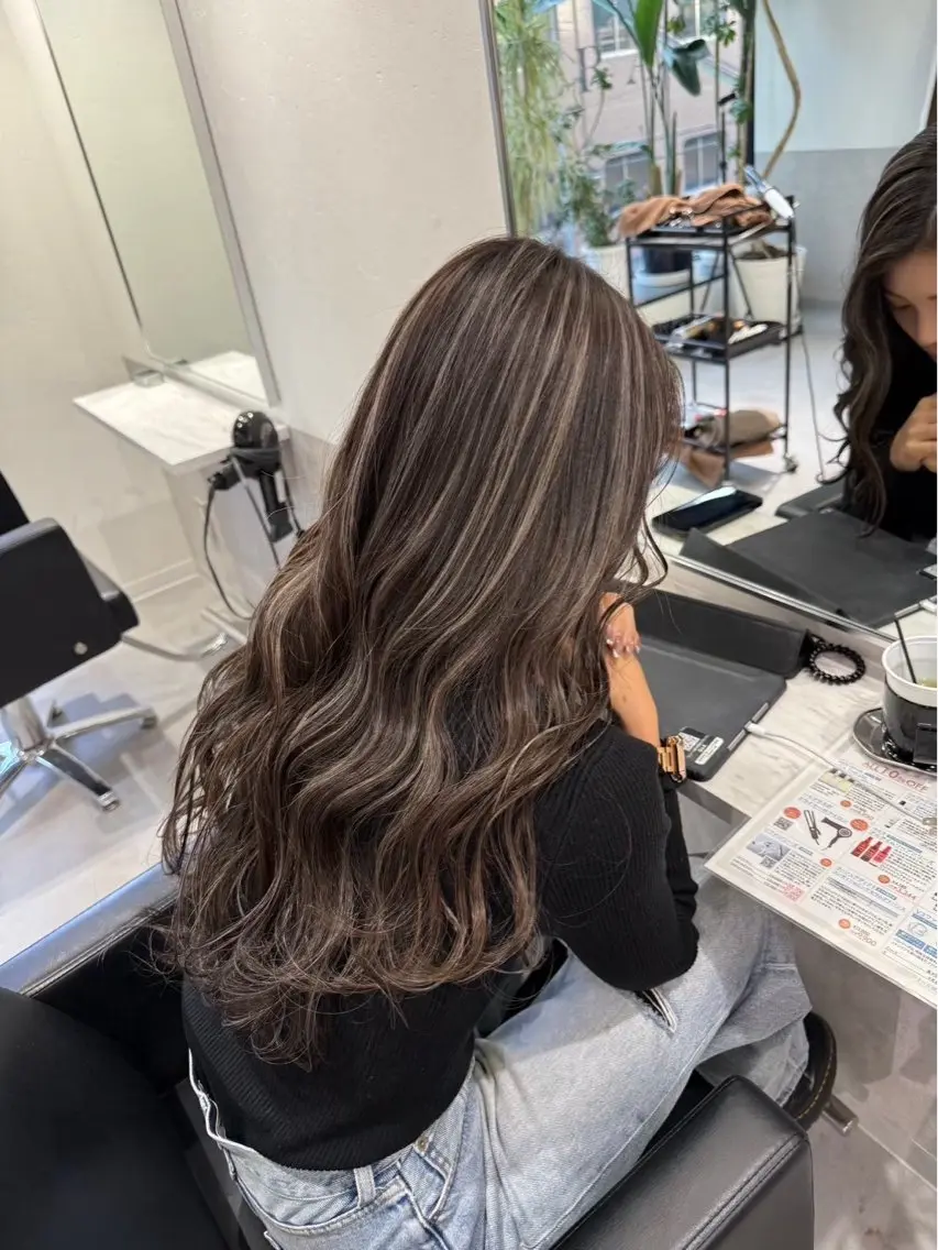 カラー ベージュカラー ヘアカラー YUDAIブリーチ• カラー/心斎橋•難波のヘアスタイル