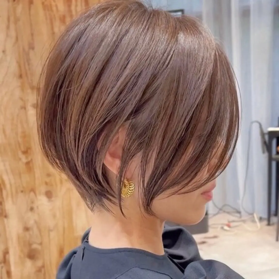 🌟20​〜​40代女性限定🌟透明感カラー+似合わせショートカットの写真