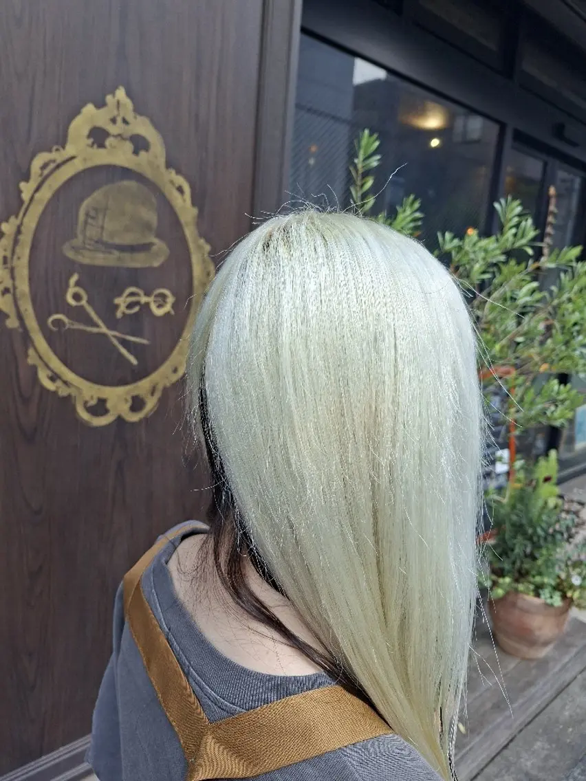 ブリーチリタッチ＋トリートメントの写真