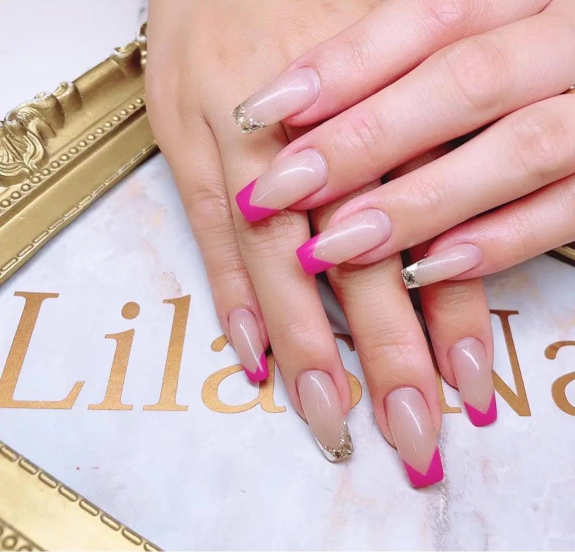 ネイル ボルドー フレンチネイル ジェルネイル ハードジェル キラキラネイル Lilas Nailのネイルデザイン