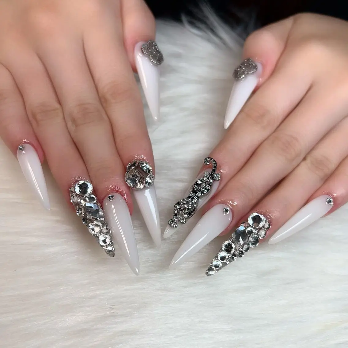 ロング ネイル nail salon azuのネイルデザイン
