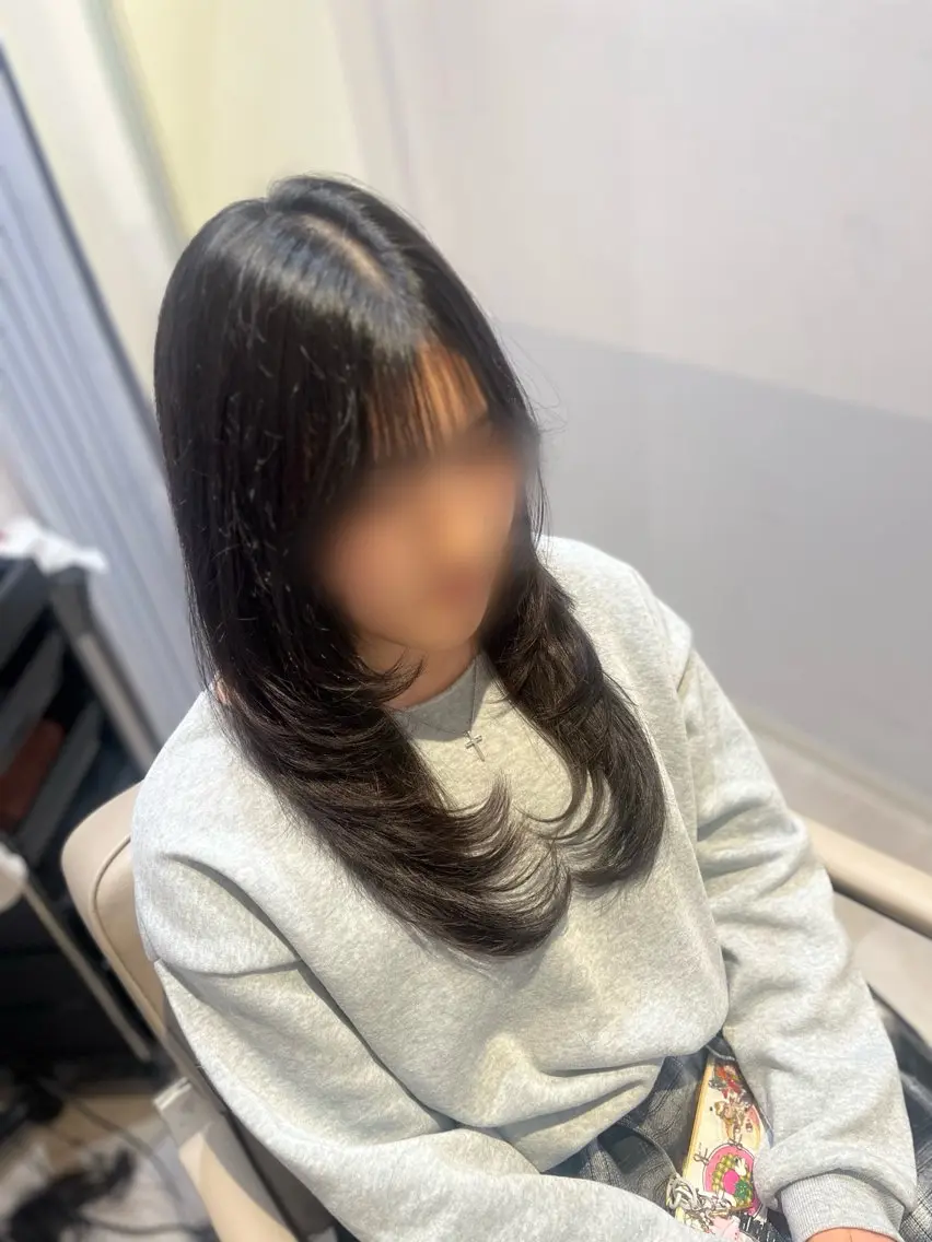 ミディアム ミディアムレイヤー ハッシュカット レイヤーカット Eleanor枚方店 /梅木雄治のヘアスタイル