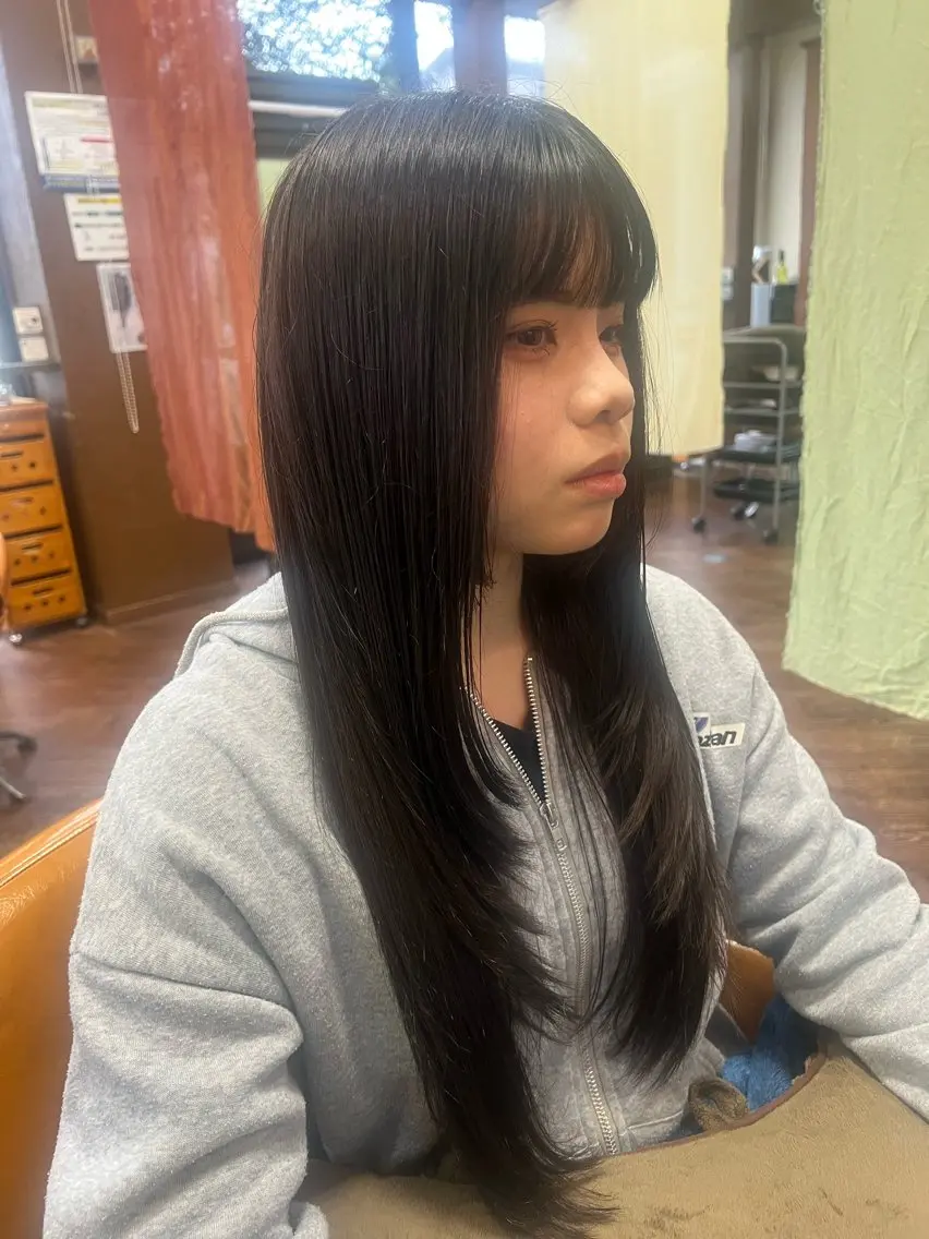 ロング レイヤーカット カット トリートメント 奥田 勝亮のヘアスタイル