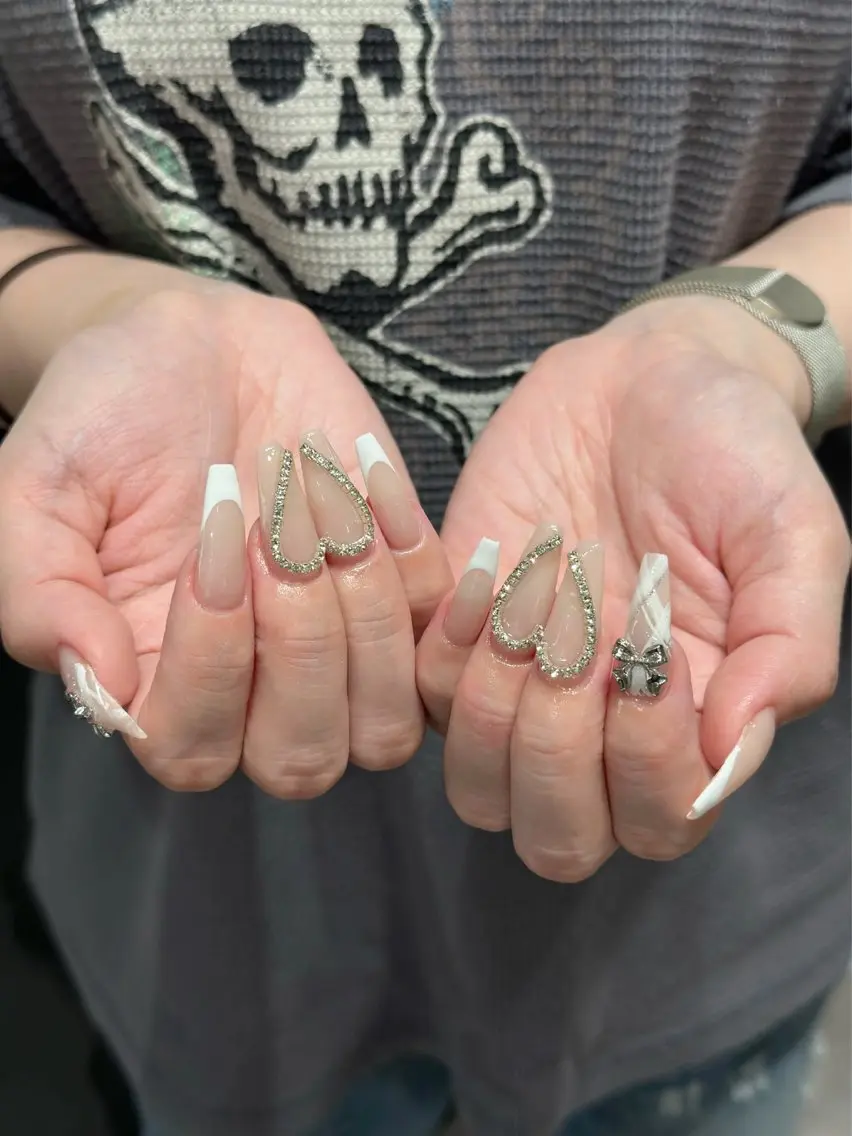 ネイル チークネイル ドット フレンチネイル グラデーション ハート ハンドネイル ハンドケア Eli Muse 新宿ネイルのネイルデザイン