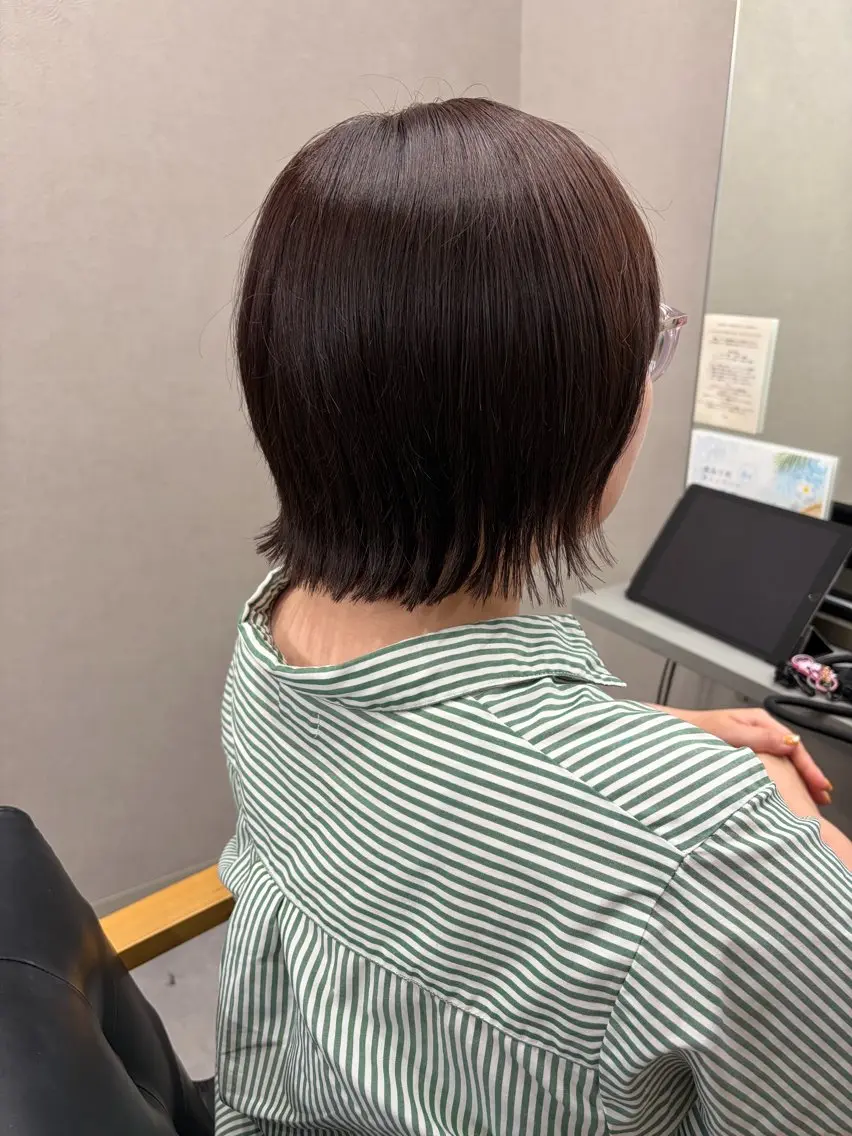 ショート 切りっぱなしボブ ボブ 佐々木 愛実のヘアスタイル