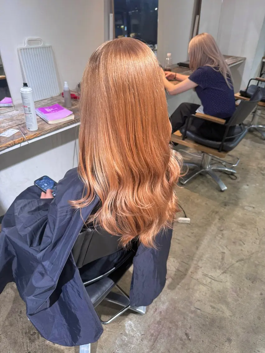 ロング カラー ベージュカラー ブリーチ ミルクティーベージュ ヘアカラー トリートメント 🫧ブリーチカラー/ 透明感/みきのヘアスタイル
