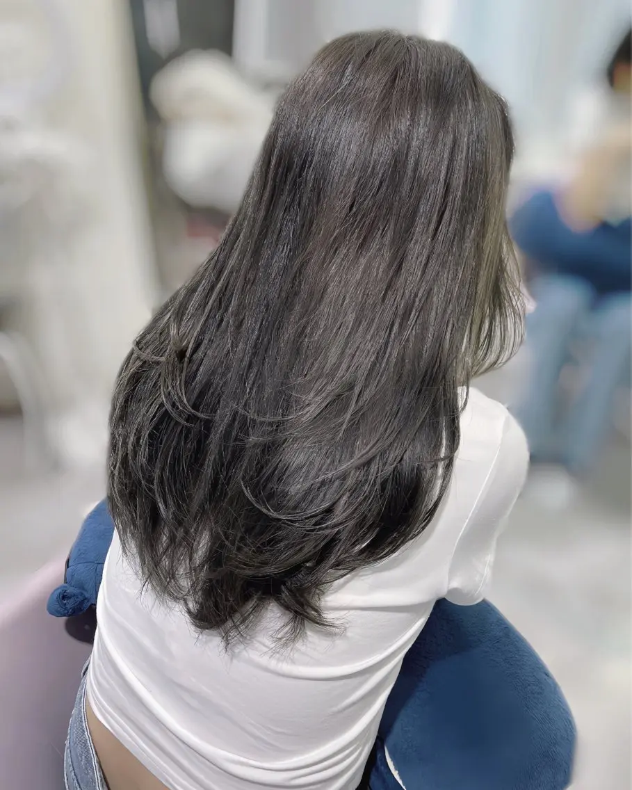 セミロング カラー ヘアアレンジ レイヤー/髪質改善 縮毛/ハッシュカットのヘアスタイル