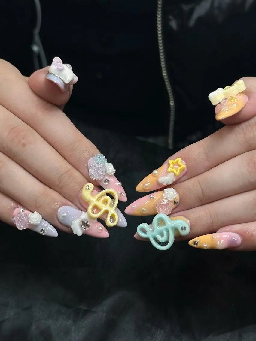 ネイル Iconic Nailのネイルデザイン
