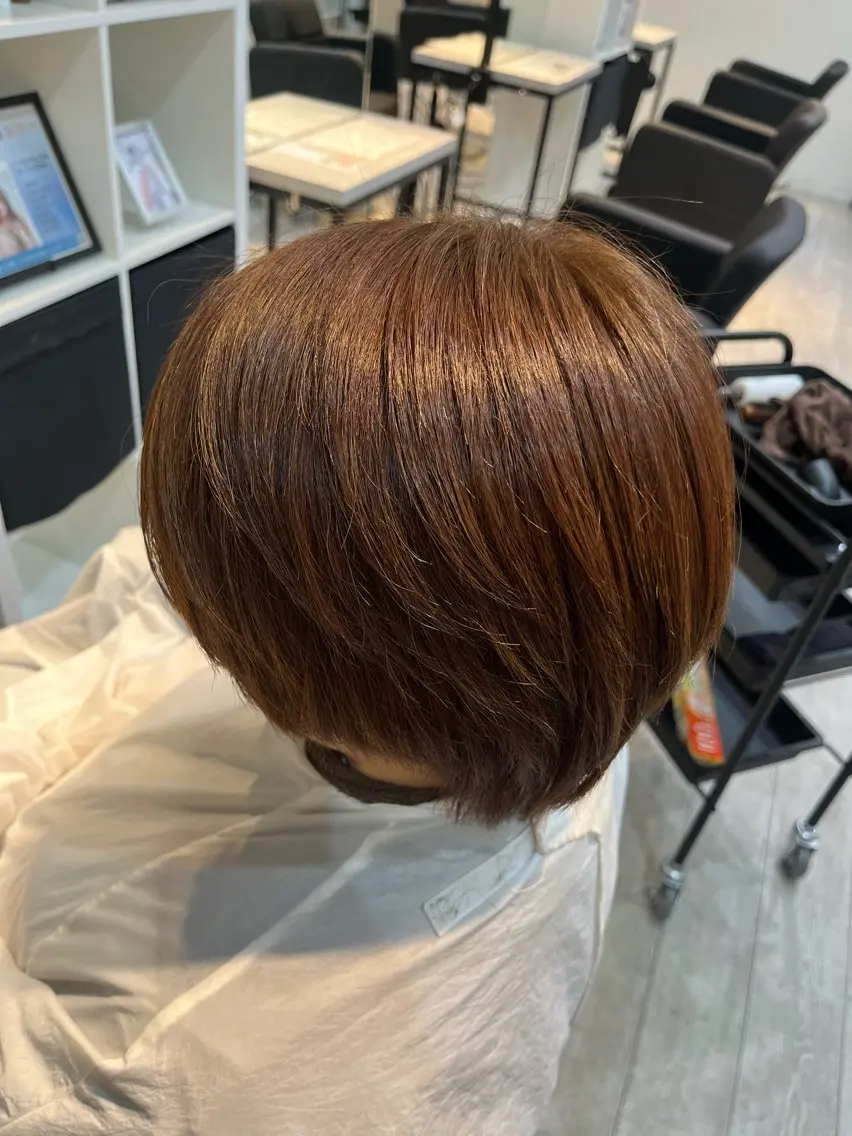 カラー 山口 留奈のヘアスタイル