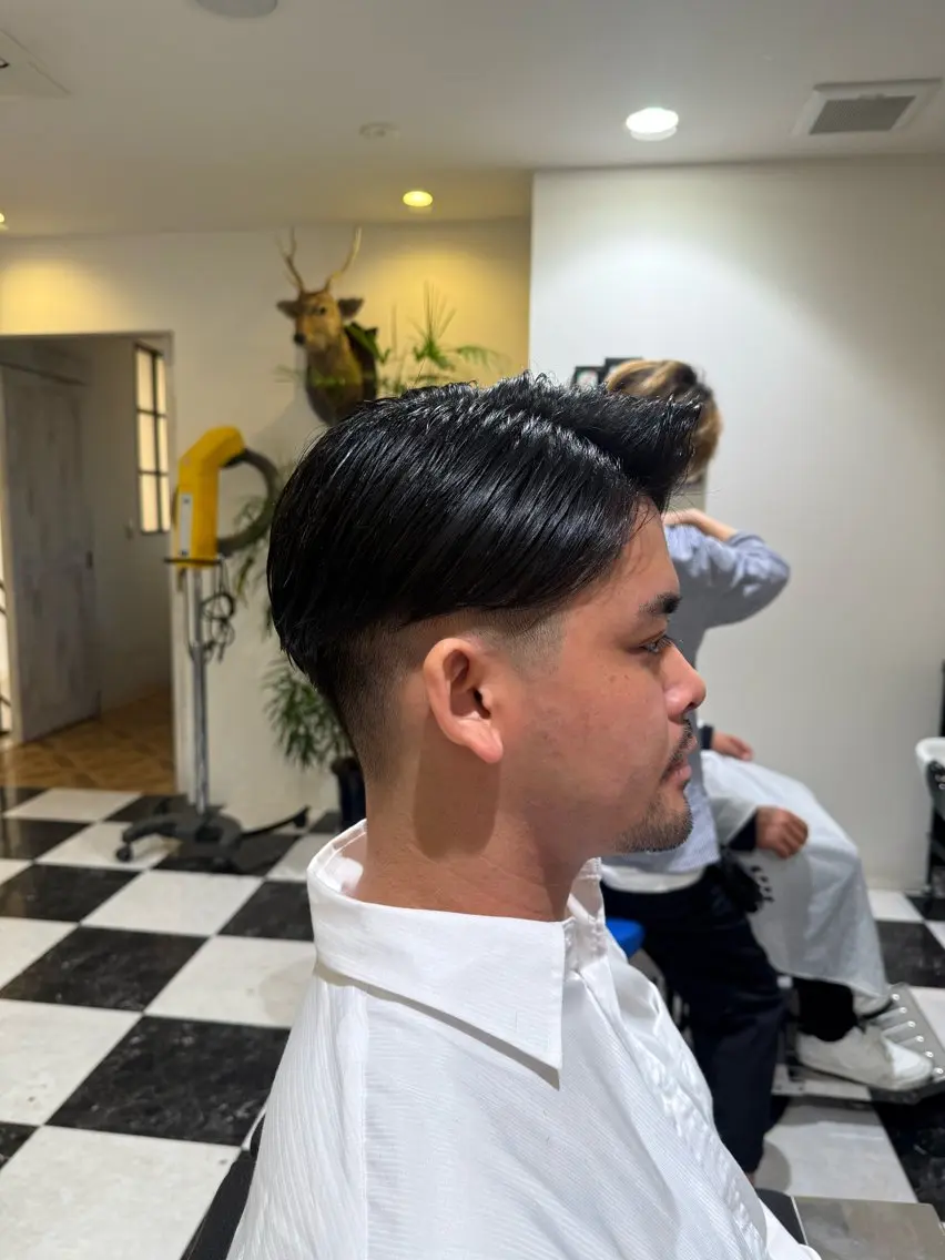 ミディアム メンズパーマ 似合わせカットのヘアスタイル