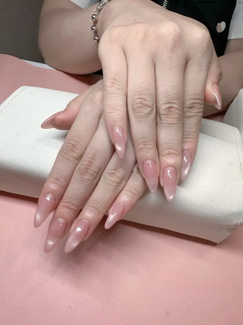オフ無しネイルモニター🌟マグネット、フレンチ、カラグラ🎀の写真