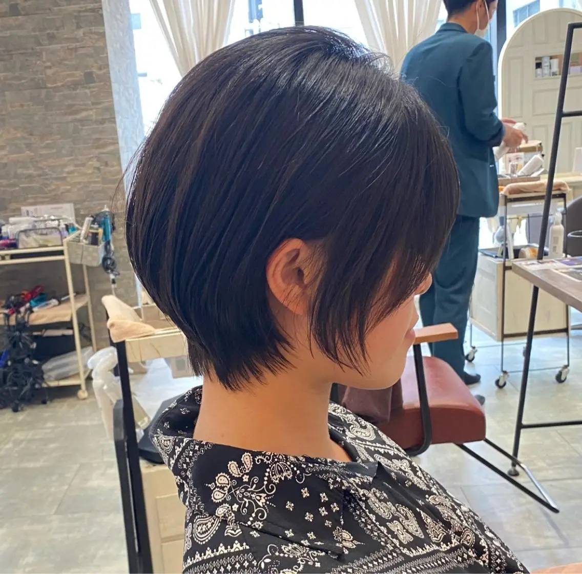 ショート ボブ、ミディアム、シ ョート、杉田啓祐のヘアスタイル