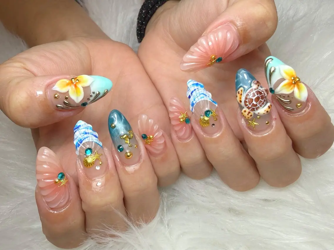 ネイル Li'leaNail AINAのネイルデザイン