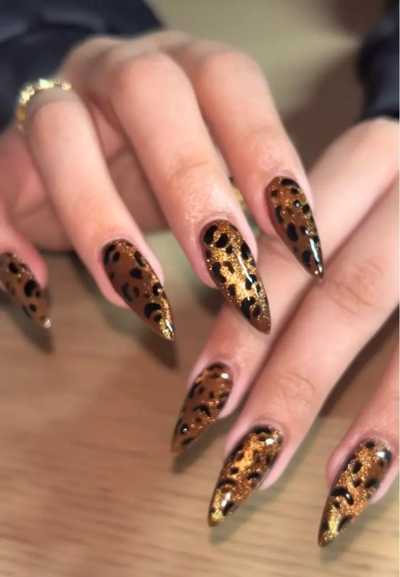 ネイル フットネイル フレンチネイル ジェルネイル マグネットネイル 持ち込み ハンドネイル Ribbonnail salonのネイルデザイン