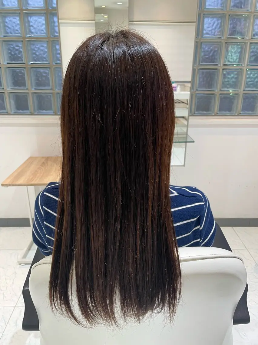 ロング 佐々木 麻衣のヘアスタイル