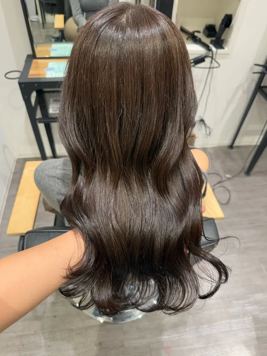 セミロング カラー アッシュ アッシュブラウン ブラウンカラー ヘアカラー トリートメント ヘッドスパ 艶髪レイヤー上田 紗也🇰🇷💗のヘアスタイル