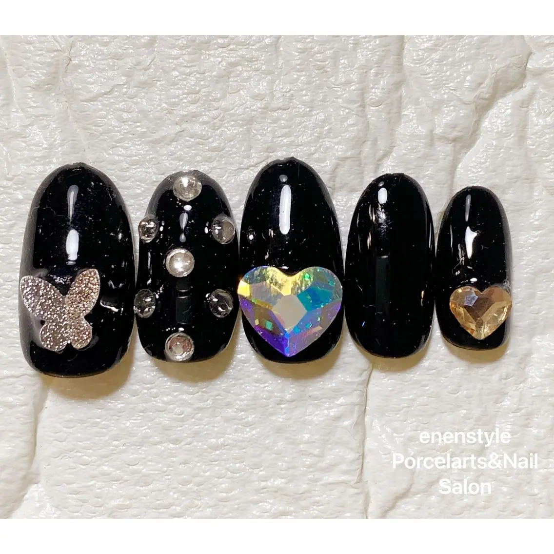ミディアム ネイル ハンドネイル 🐾enen style 🐾のネイルデザイン