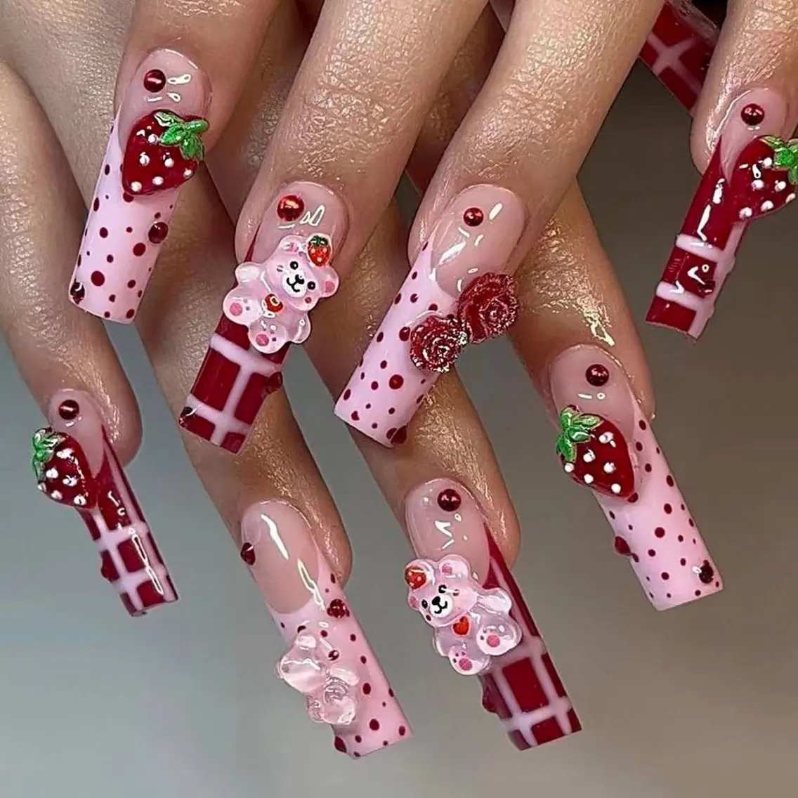 ネイル アートネイル 長さ出し ジェルネイル マグネットネイル ニュアンスネイル Cloudy Chan Nailのネイルデザイン