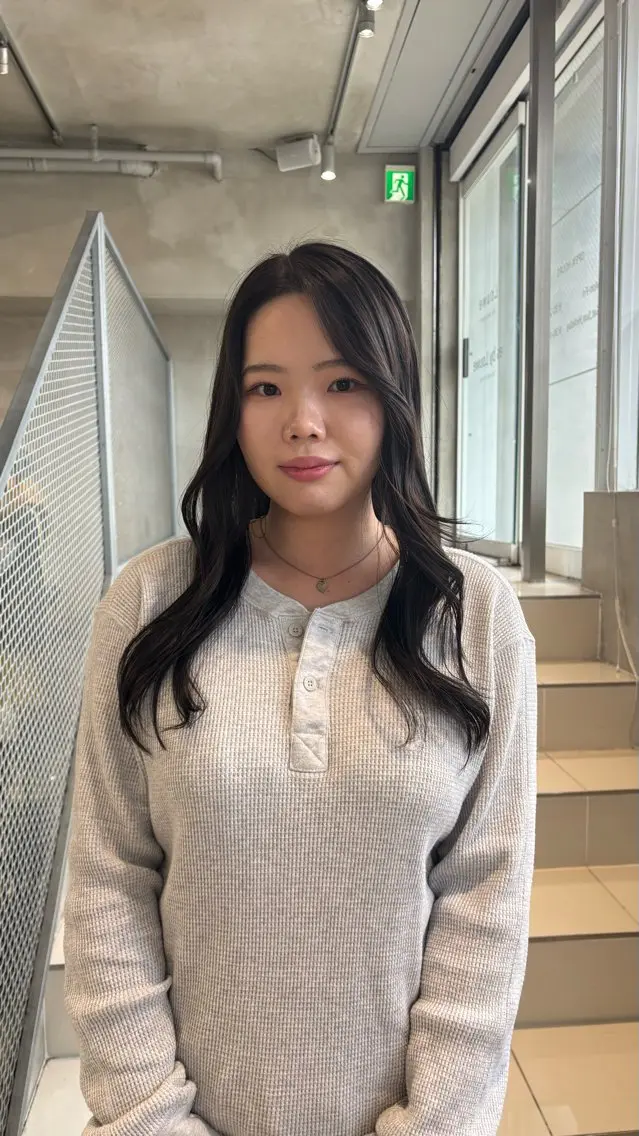 ロング ヘアカラー 透明感ブラウン🍪 ヒナノのヘアスタイル