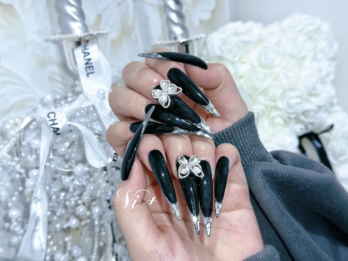 ネイル ハンドネイル ✨Nailsalon Vi+✨のネイルデザイン