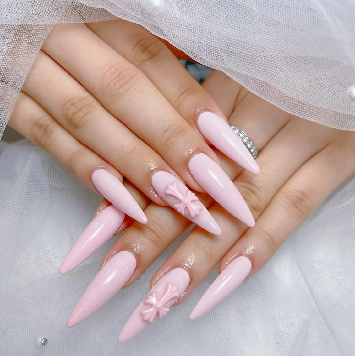 ネイル アートネイル オーロラネイル チークネイル 長さ出し フットネイル Miya _nailのネイルデザイン