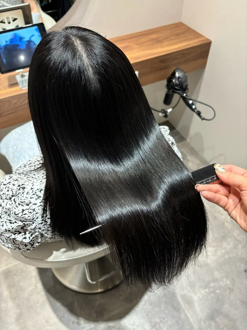 ロング カット ヘアカラー 縮毛矯正 トリートメント 美髪ヘア 🤍erikaのヘアスタイル