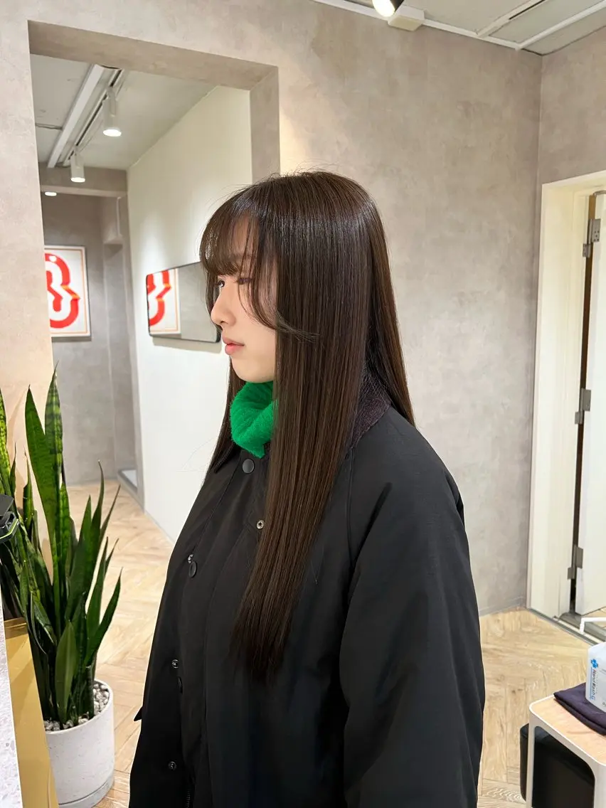 セミロング カラー ブラウンカラー レイヤーカット トリートメント 茂木 未海のヘアスタイル