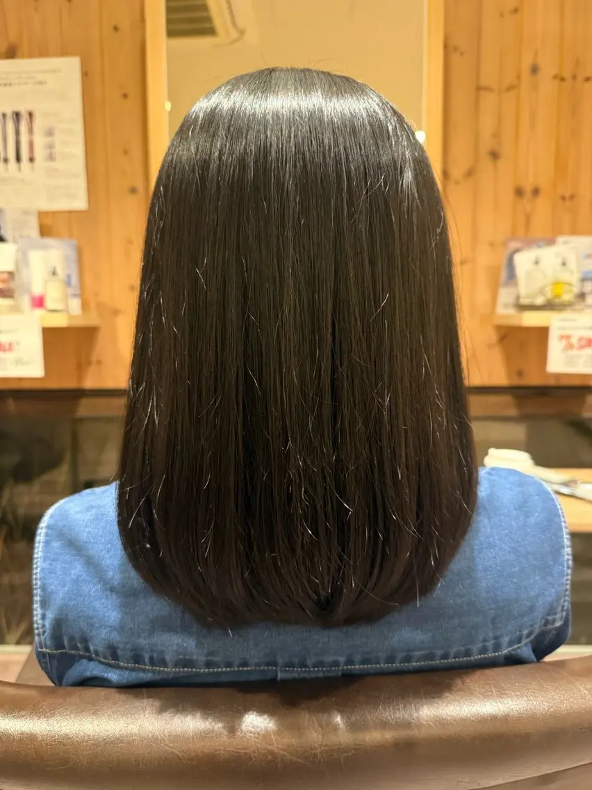 ミディアム 尹 華鈴のヘアスタイル