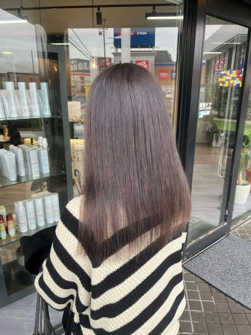 セミロング alu yuinaのヘアスタイル