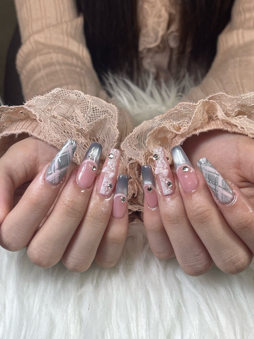 ネイル NiJi Nailsのネイルデザイン