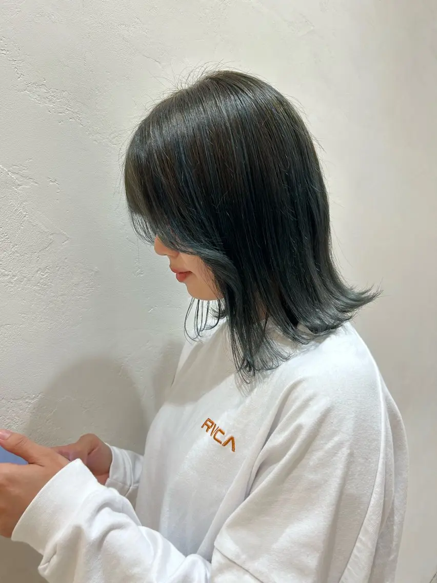 ミディアム カット レイヤー/流行りヘア 🤲MIREI🤲のヘアスタイル